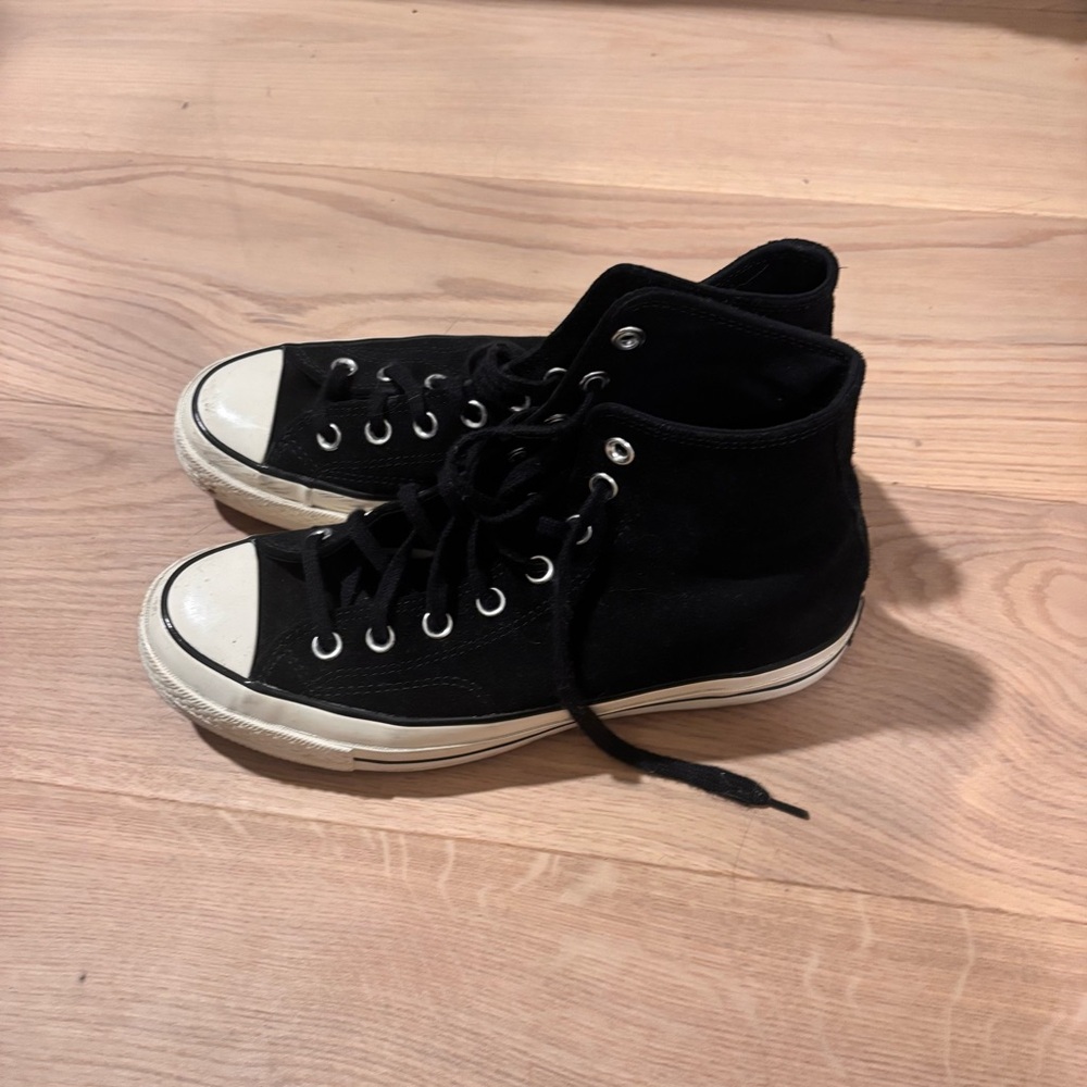 Converse Black and White High-Tops - Picture 3 of 6